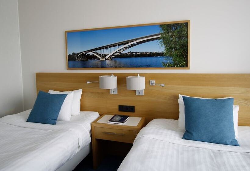 디럭스 룸, Courtyard By Marriott Stockholm Kungsholmen