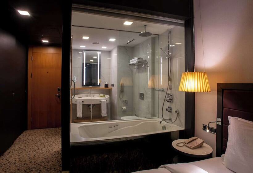 オーシャンビュージュニアスイート, Doubletree By Hilton Istanbulmoda