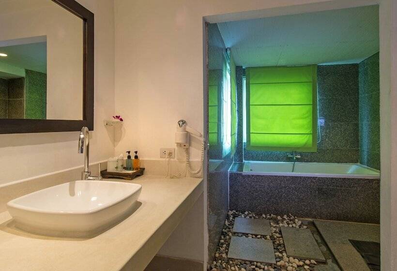풀장 전망 디럭스 룸, Aonang All Seasons Beach Resort
