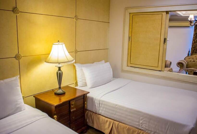 Family Suite, Four Seasons Place Pattaya