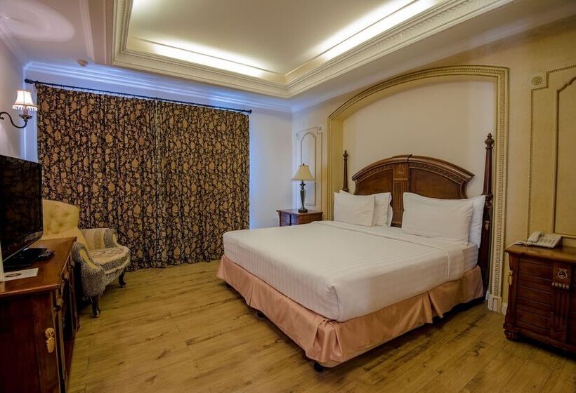 Люкс, Four Seasons Place Pattaya