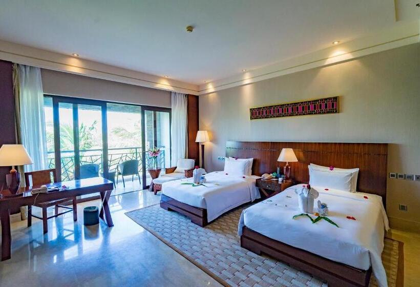 キングサイズベッドのスタンダードルーム, Grand Metropark Villa Resort Sanya Yalong Bay