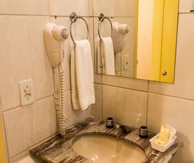 Трехместный Номер Deluxe, Harbor Buriti