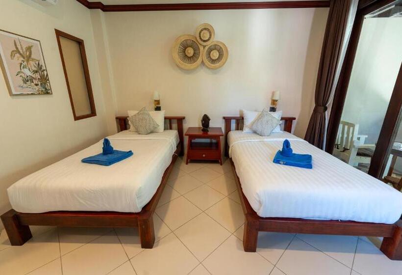 Номер Стандарт с Балконом, Wind Beach Resort