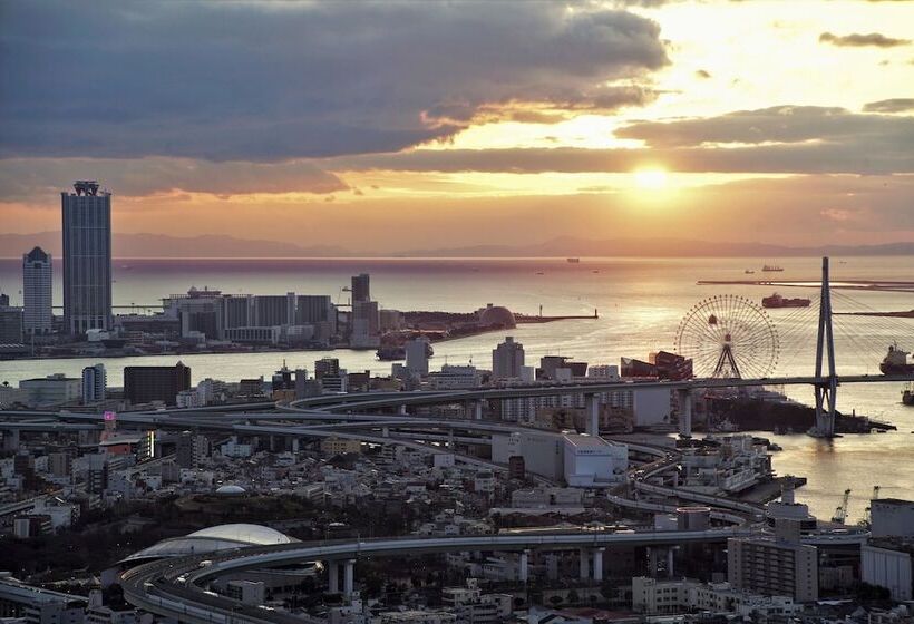 Номер Стандарт Трехместный, Art Hotel Osaka Bay Tower