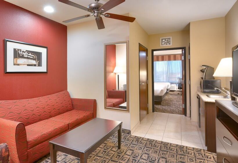 Люкс, Holiday Inn Hotel & Suites Salt Lake City Airport West By Ihg