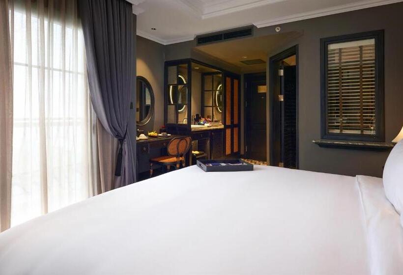 اتاق اجرایی, La Siesta Premium Hang Be