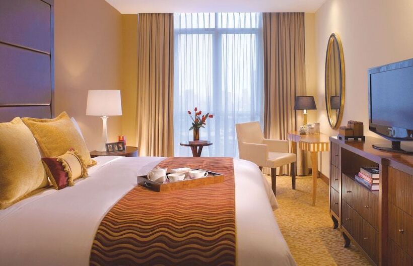 Апартаменты Executive 1 Спальня, Oakwood Premier Cozmo Jakarta