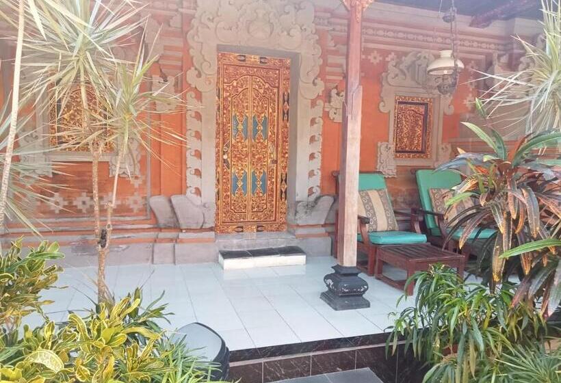سوئیت جونیور خانوادگی, Stana Puri Gopa