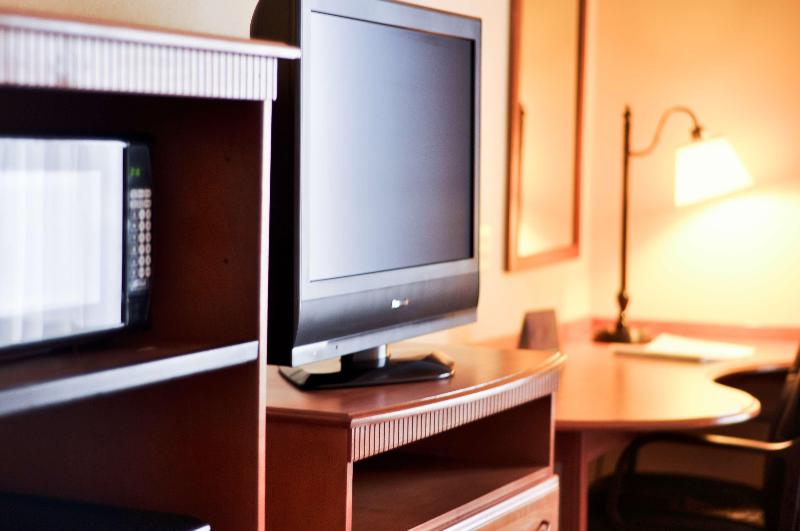キングサイズベッドのスタンダードルーム, Hampton Inn & Suites Louisville East