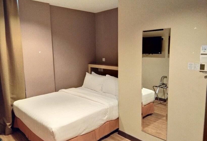 Номер Deluxe Вид на Город, Kinabalu Daya