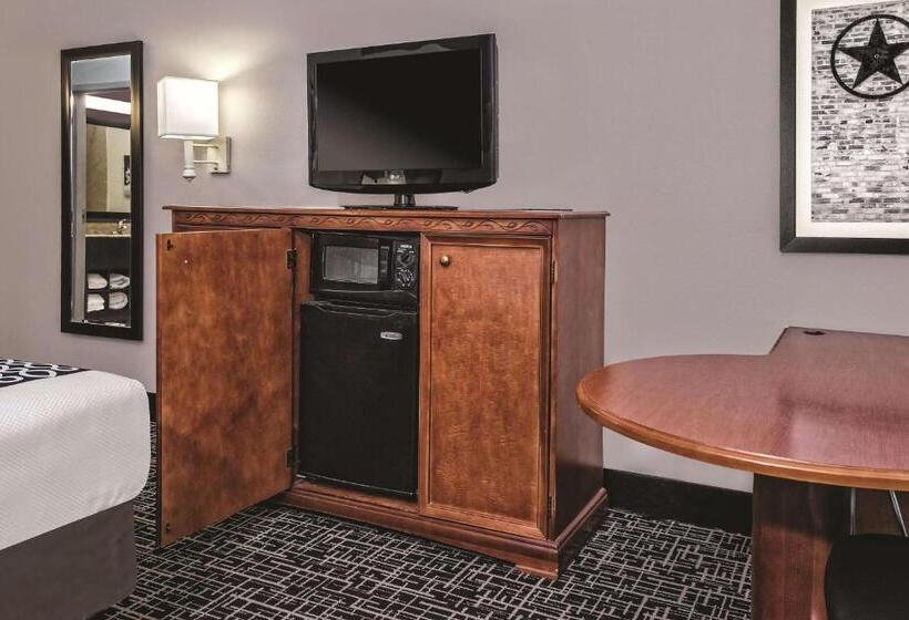 Номер Executive Кровать Кинг, La Quinta By Wyndham Rosenberg