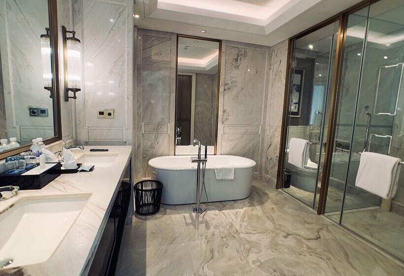Номер Executive, Wyndham Qingdao