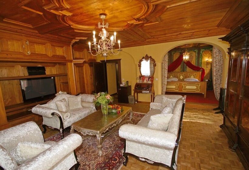 Люкс Сеньор, Atlas Grand