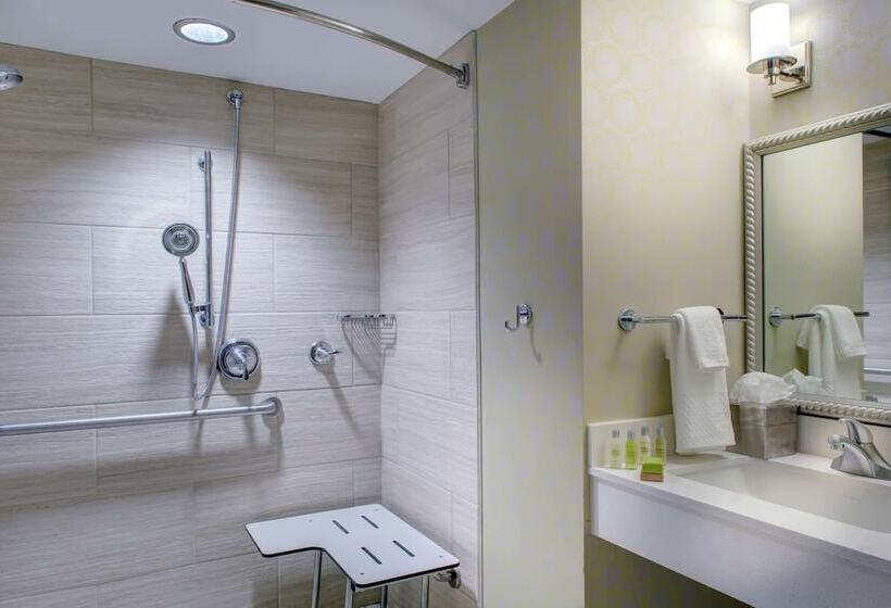 Номер Стандарт Адаптированный для Инвалидов, Doubletree By Hilton Hotel Biloxi