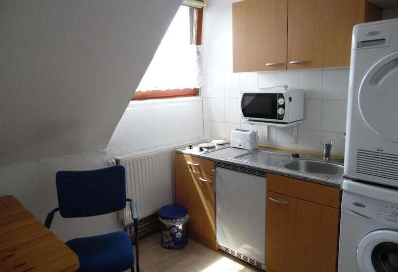 غرفة قياسية فردية, Klappenburg