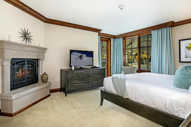 Апартаменты 4 Спальни, The Vail Collection At The Ritz Carlton Residences Vail
