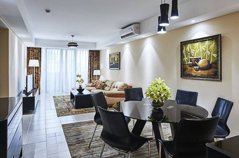 آپارتمان مدیریتی 3 خوابه, Sherwood Residence