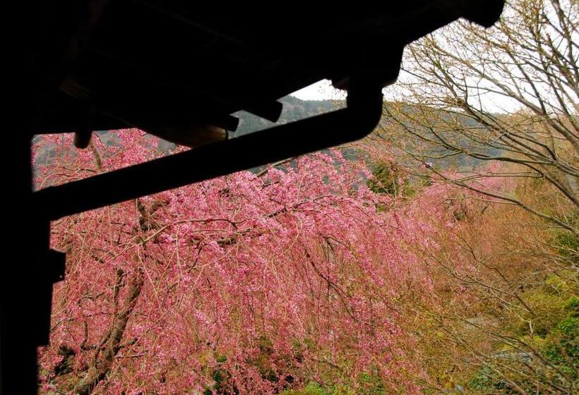Номер Superior, Hakone Kowakien Mikawaya Ryokan
