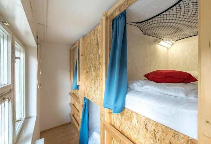 공동 객실, Bubu Hostel