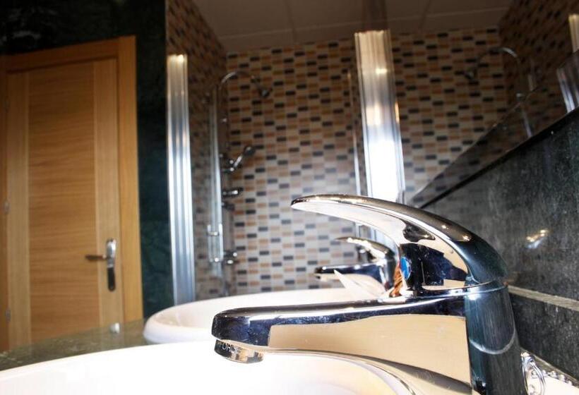 Полулюкс Повышенной Комфортности, Hostal El 402