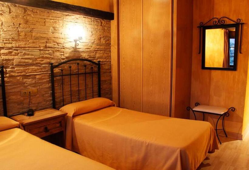 Четырехместный Номер Стандарт, Hostal El 402