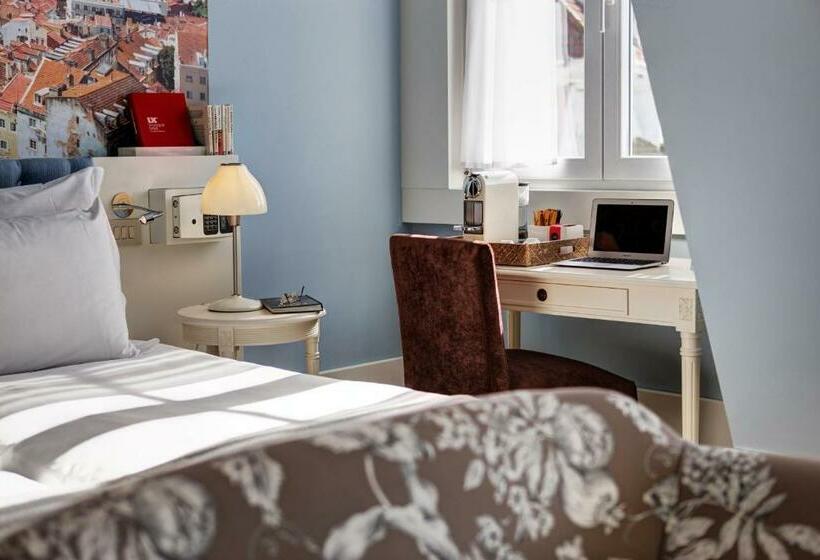 Quarto superior vista rio, Lx Boutique