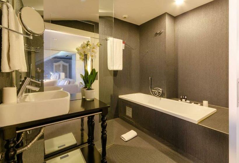 Suite, Lx Boutique