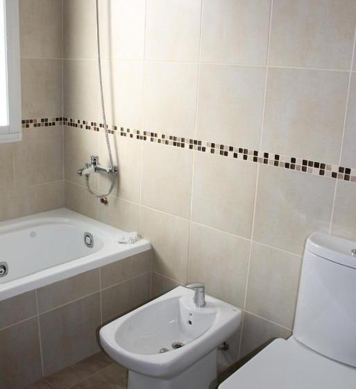 سوئیت رویال, Hostal Del Sol Spa