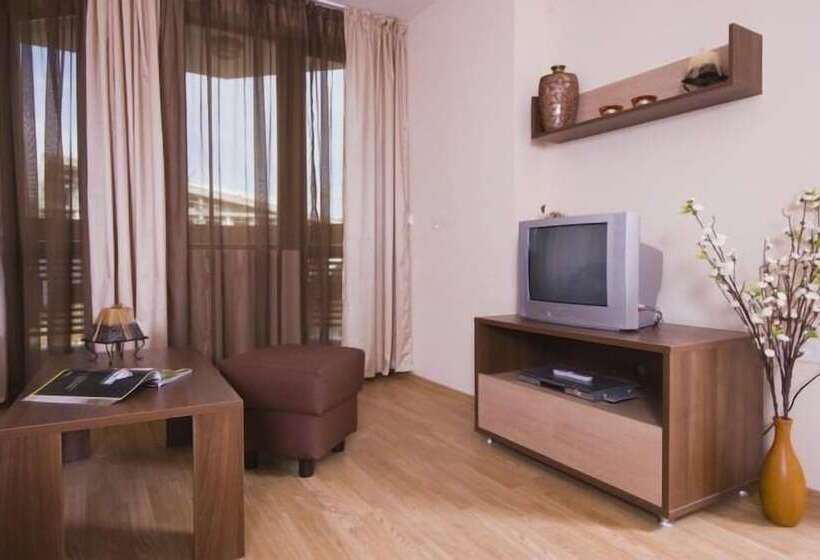 Апартаменты 1 Спальня, Redenka Holiday Club