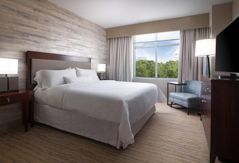 Номер Deluxe, The Westin Reston Heights