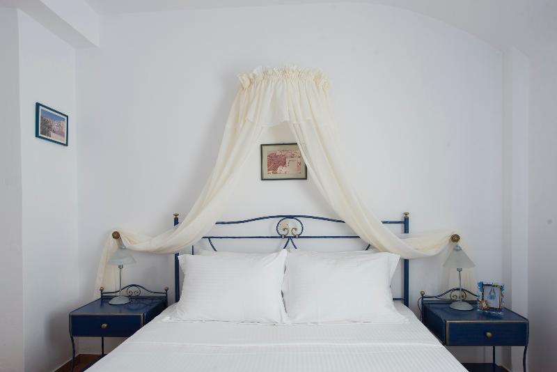 주니어 스위트, Kastro Suites