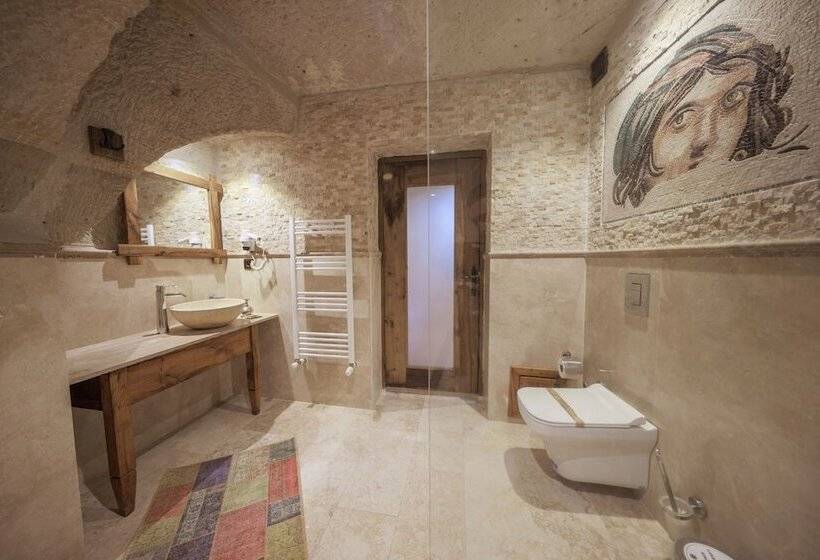 Полулюкс, Kelebek Special Cave Hotel & Spa