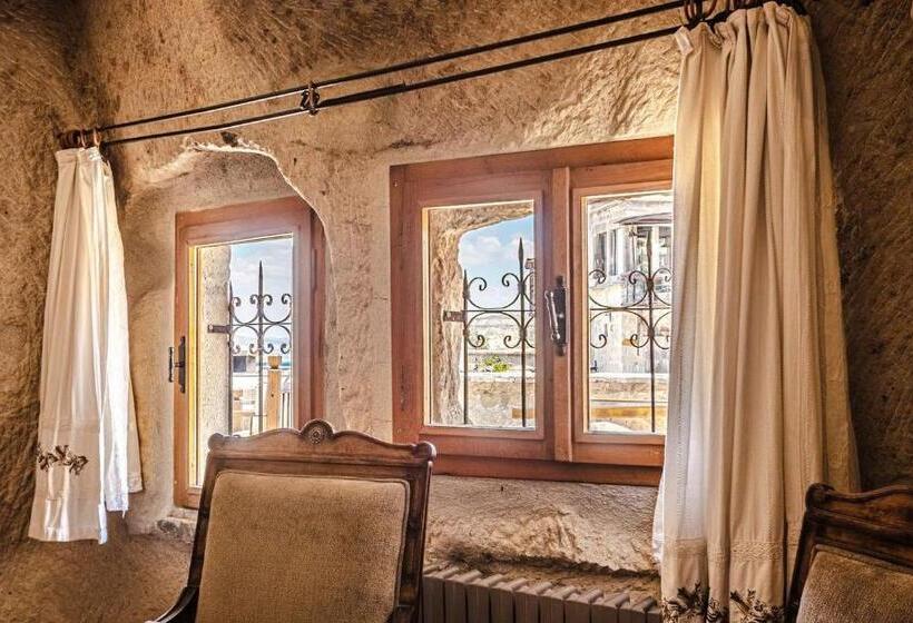 Полулюкс, Kelebek Special Cave Hotel & Spa