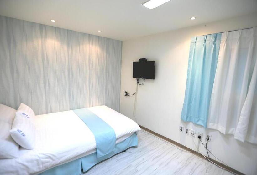 スタンダードルーム, Must Stay Hotel Myeongdong