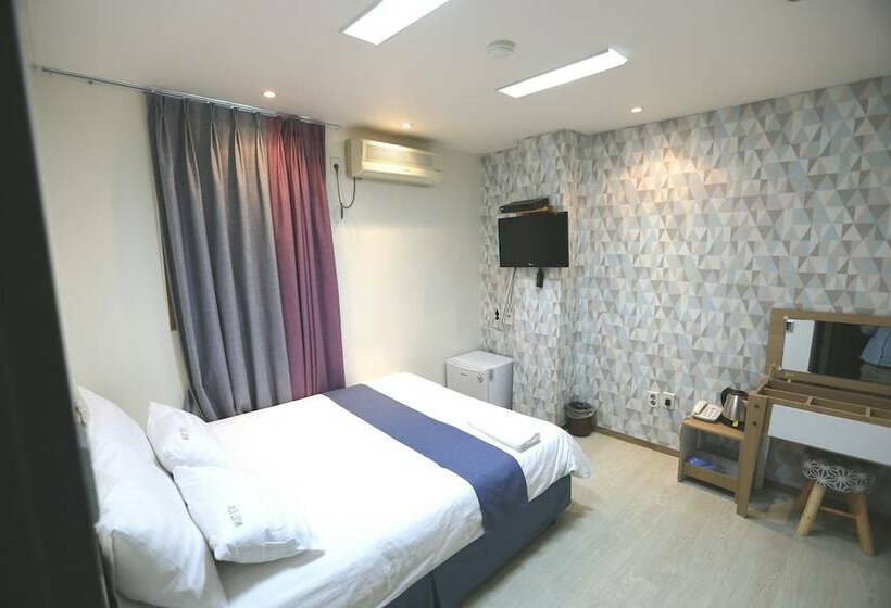 スタンダードルーム, Must Stay Hotel Myeongdong