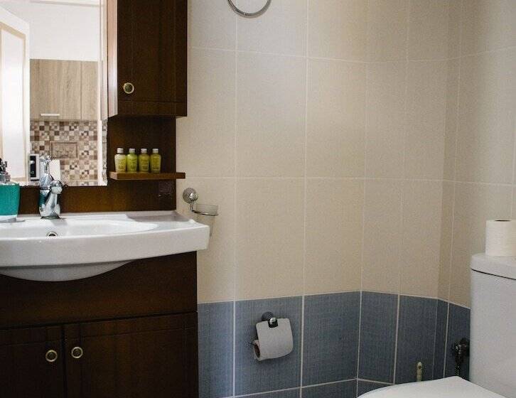 اتاق استاندارد, Nikolakakis Rooms Lavrio