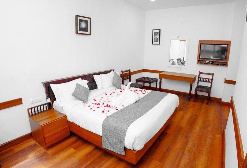 Полулюкс, Mpsroyalsuites