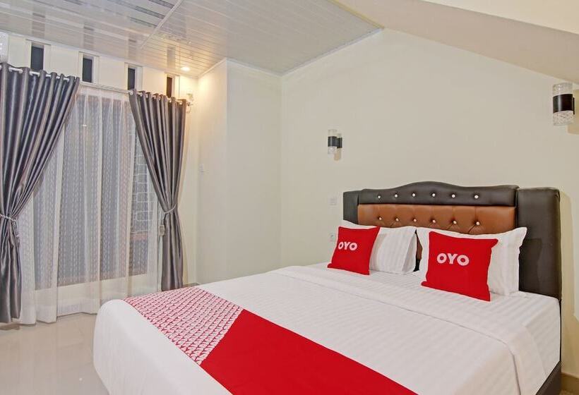 اتاق لوکس, Capital O 90643 Suri Guest House Syariah