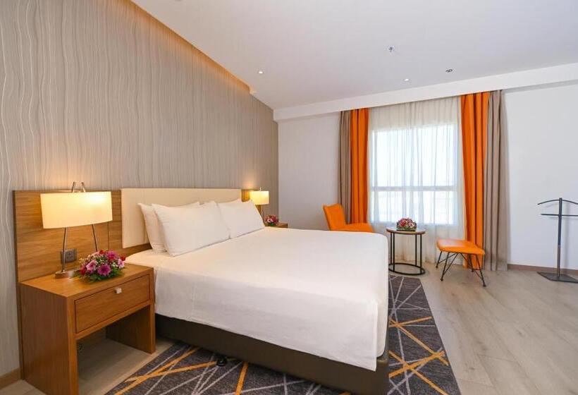 Номер Deluxe, Clarion Hotel Jeddah Airport