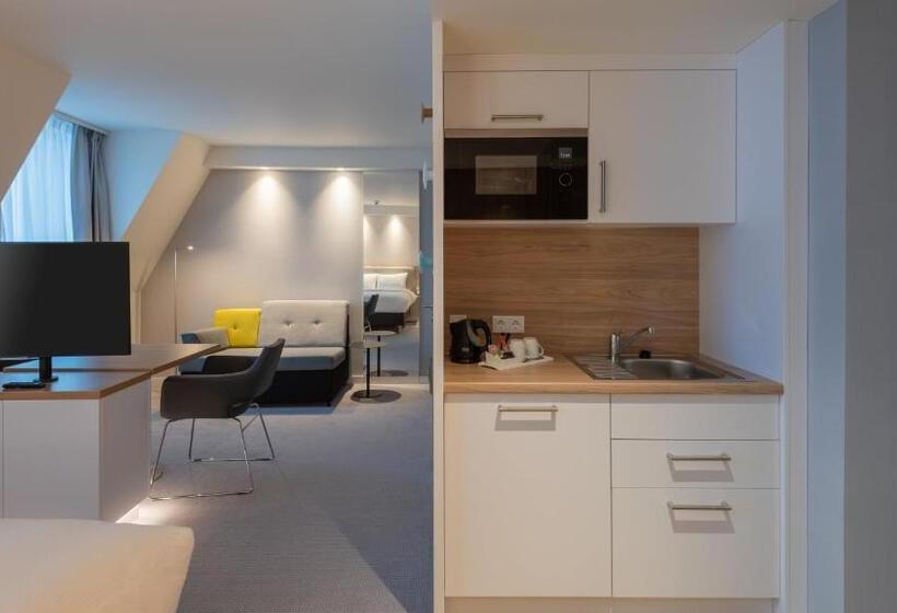 스위트, Holiday Inn Express & Suites   Potsdam, An Ihg