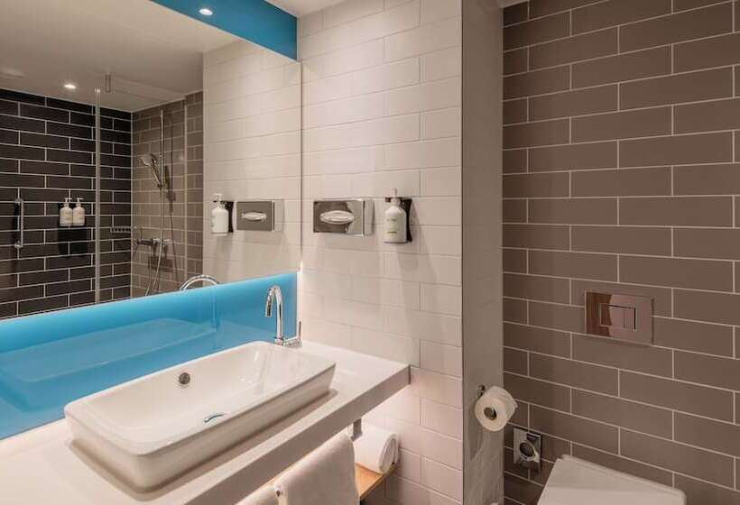 스탠다드 룸 더블 침대, Holiday Inn Express & Suites   Potsdam, An Ihg