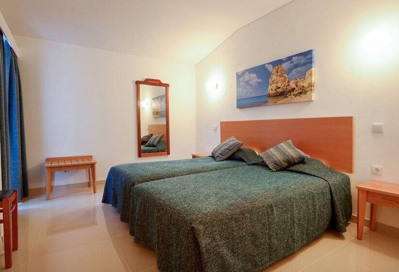 Апартаменты 2 Спальни Боковой Вид на Море, 3hb Golden Beach
