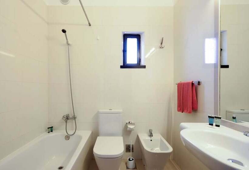 Apartamento 2 Quartos Vista Mar Lateral, 3hb Golden Beach