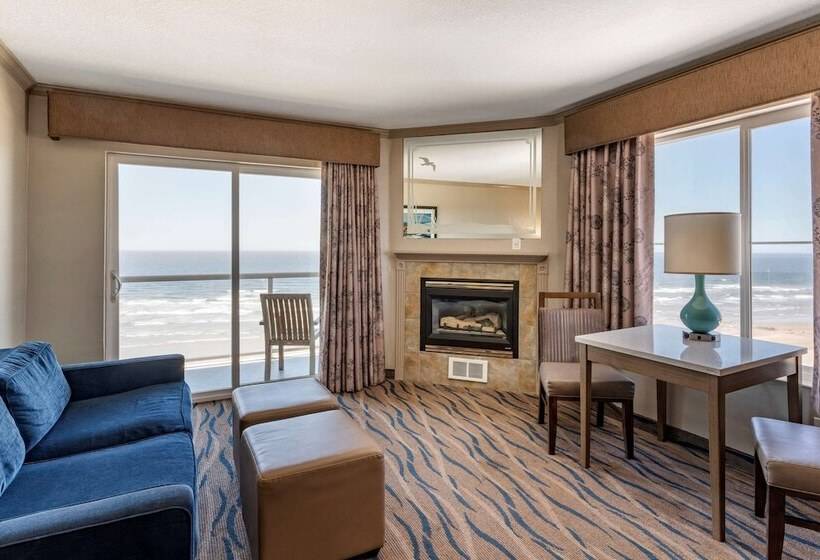 스위트, Elizabeth Oceanfront Suites, Ascend Hotel Collection