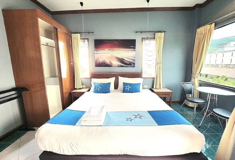 디럭스 룸, Sea Front Home Hotel   Patong Beach
