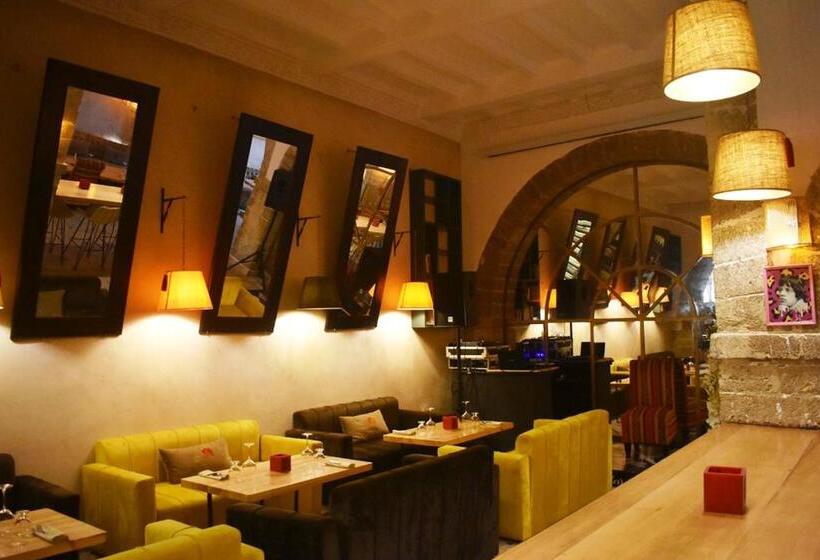 Номер Стандарт, Hôtel Mechouar Plaza