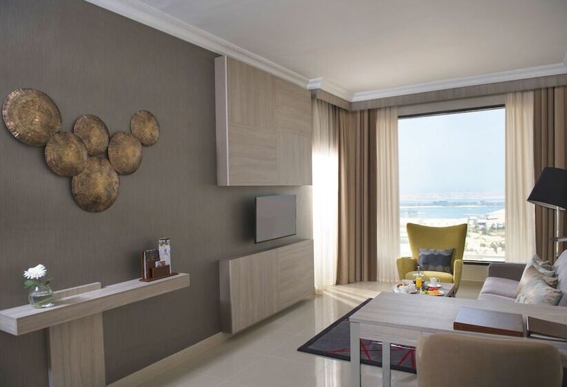 带海景的高级套房, Two Seasons Hotel & Apartments