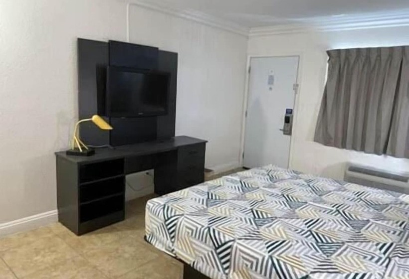اتاق لوکس, Studio 6 North Las Vegas, Nv