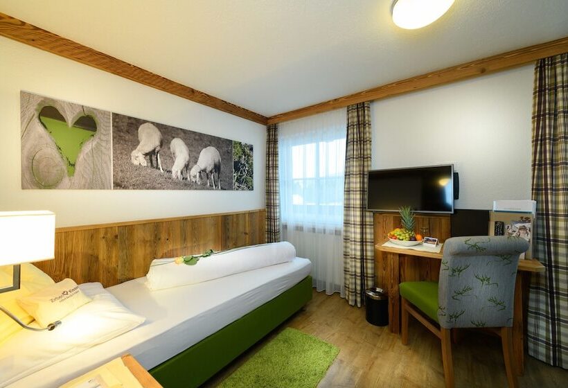 Номер Стандарт Индивидуальный с Балконом, Alpenpark Resort Superior